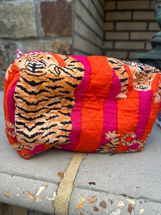Red and Pink Leopard Quilted Travel Set