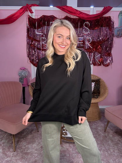 Late Checkout Scuba Pullover